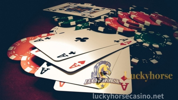 Ang Seven-Card Stud ay isang beses ang pinakalaganap na anyo ng poker na nilaro bago ang pag-usbong ng Texas Hold'em.
